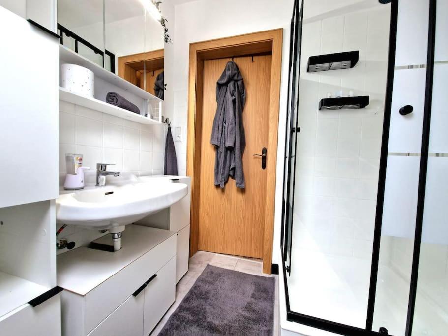 Gemuetliche Wohnung Direkt Am Kuestenkanal! Wardenburg 외부 사진